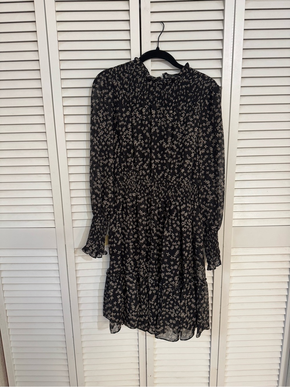 Taylor Black Floral Long Sleeve Ruffle Dress Size -6